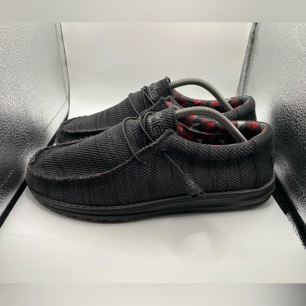 Hey Dude Wally Sox Jet Black mens loafers size 10